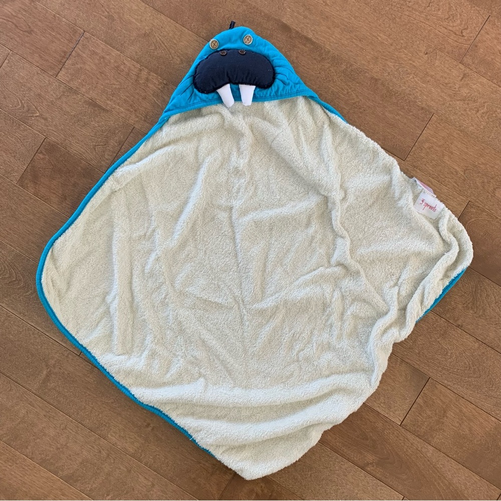 2/$10 3 SPROUTS Baby toddler walrus hooded bath towel